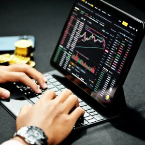 learn how to trade financial markets Course